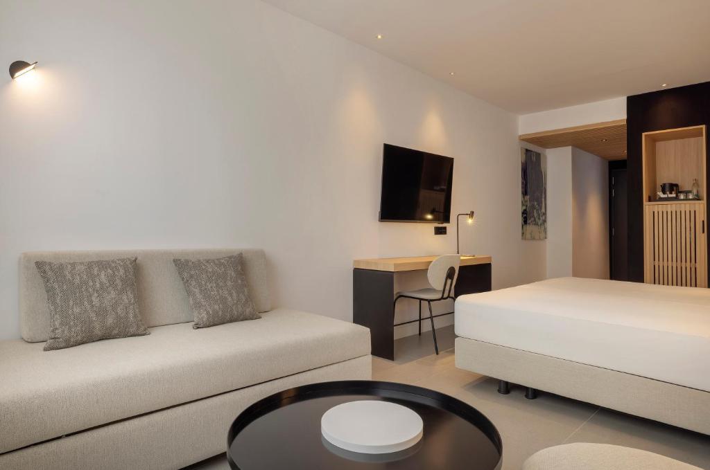 HM Jaime III - Resim 8