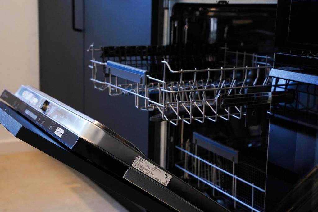 Superbe maison au calme avec stationnement gratuit – photo 29