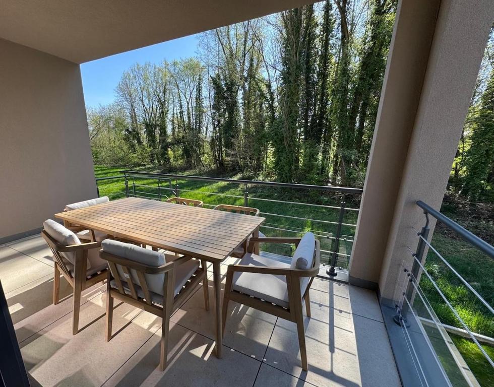 Superbe maison au calme avec stationnement gratuit – photo 32