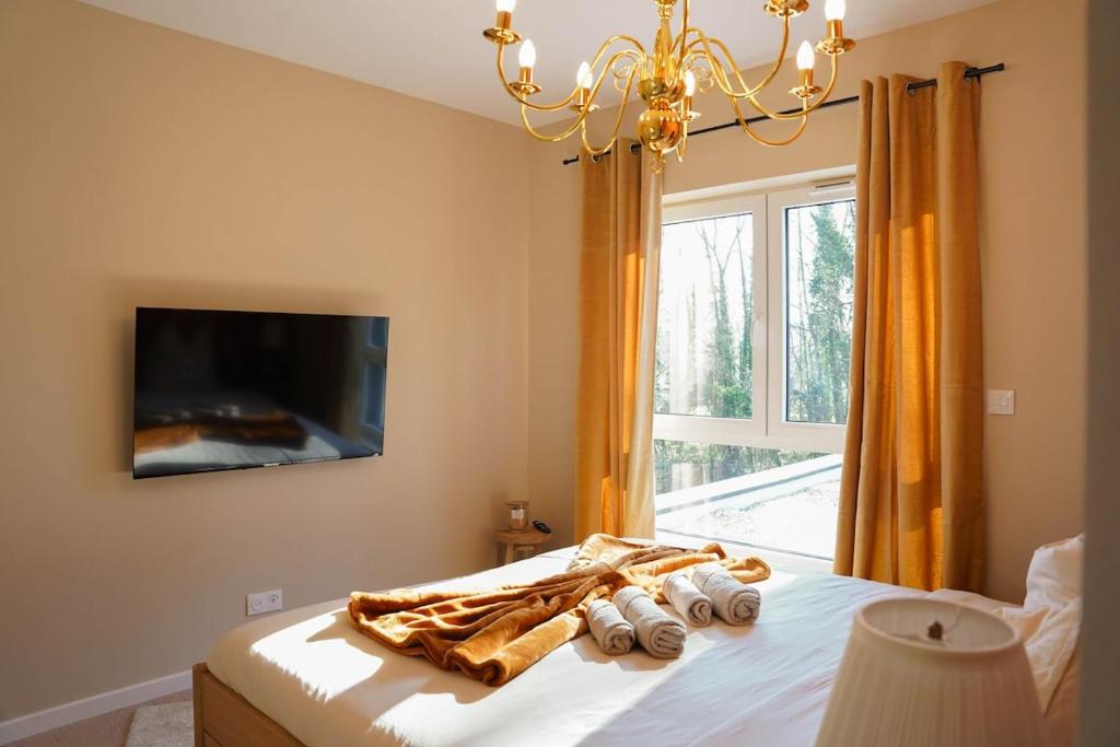 Superbe maison au calme avec stationnement gratuit – photo 39