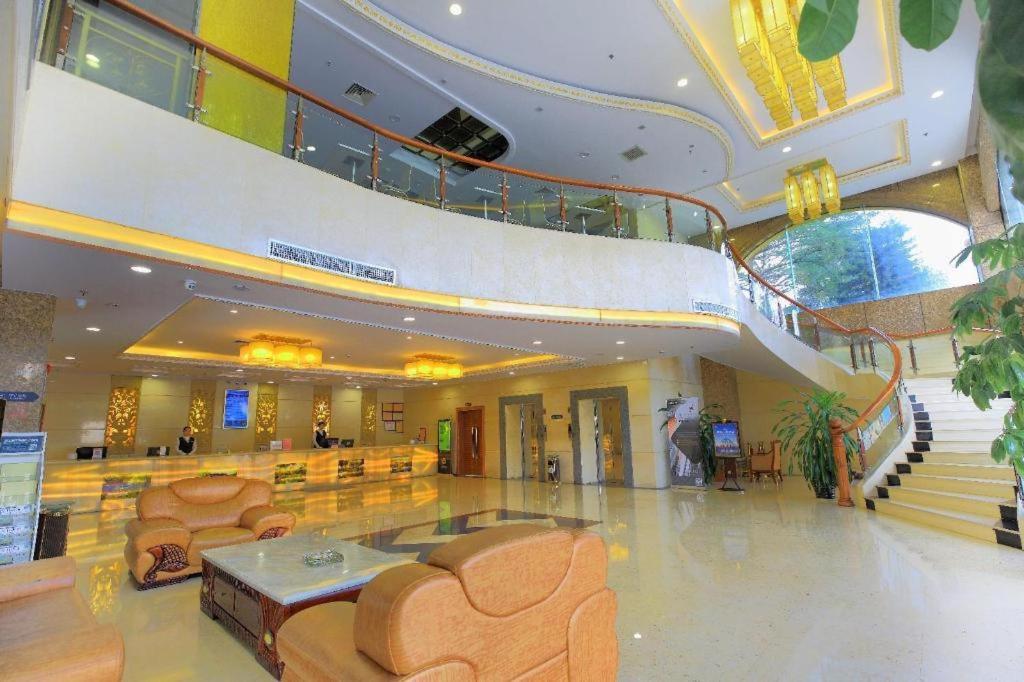 Vstupní hala nebo recepce v ubytování Chonpines Hotels·Zhongshan Xiaolan LRT Station