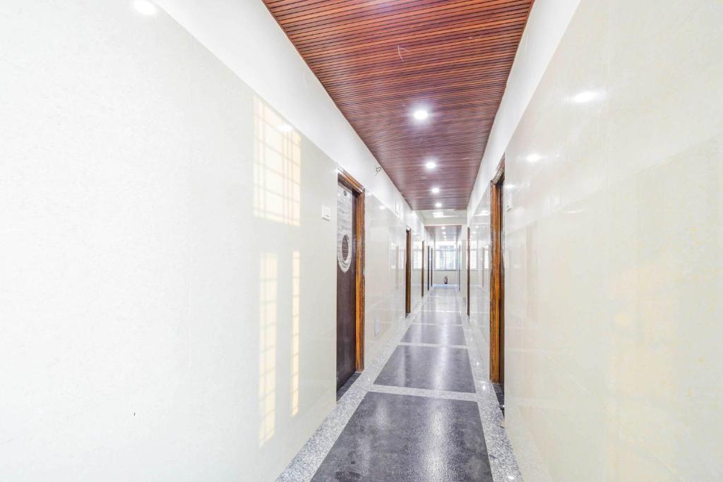 Fotografie z fotogalerie ubytování Super Townhouse Kokapet Near GAR v destinaci Gundipet