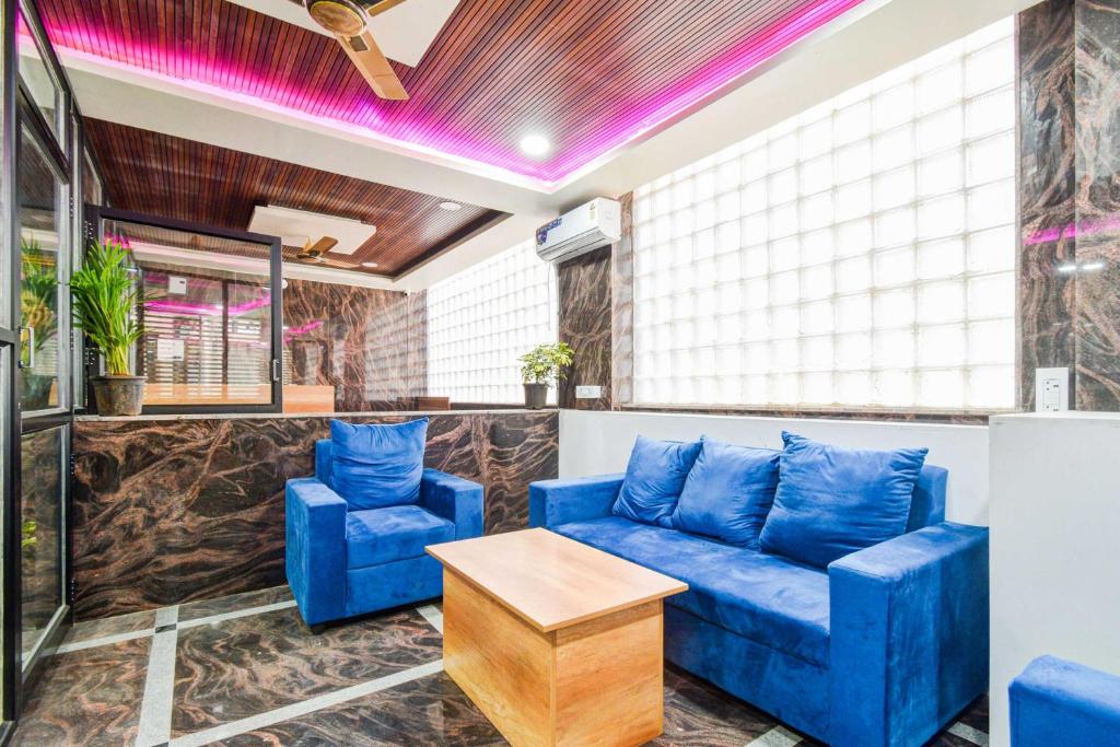 Posezení v ubytování Super Townhouse Kokapet Near GAR
