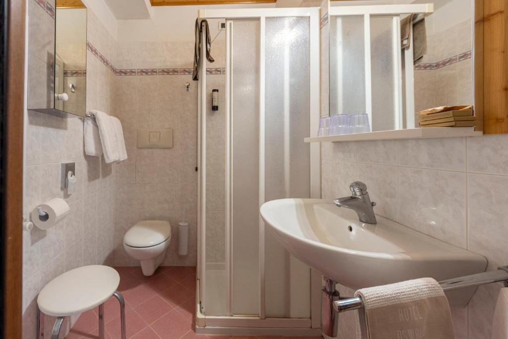 Koupelna v ubytování Hotel Oswald