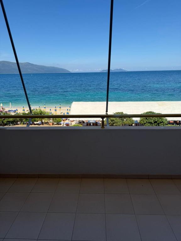 Sunny beach Jonufer