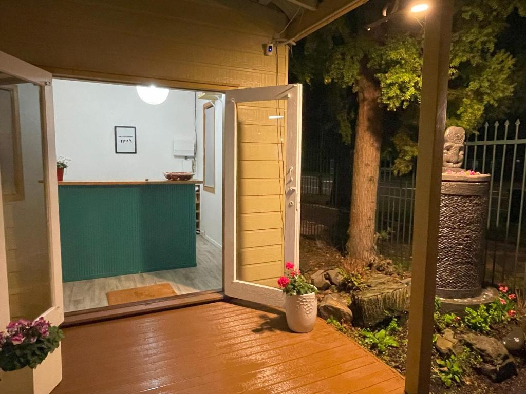Zahrada ubytování Tirau Motor Inn