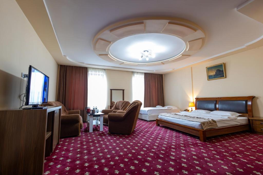 TV a/nebo společenská místnost v ubytování Gyumri Hotel
