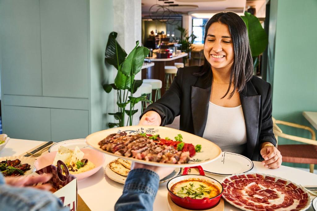 Ibis Styles Madrid Airport Valdebebas - Resim 44