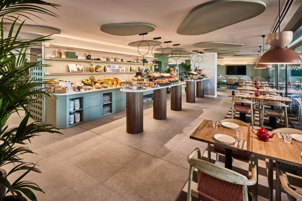 Ibis Styles Madrid Airport Valdebebas photo