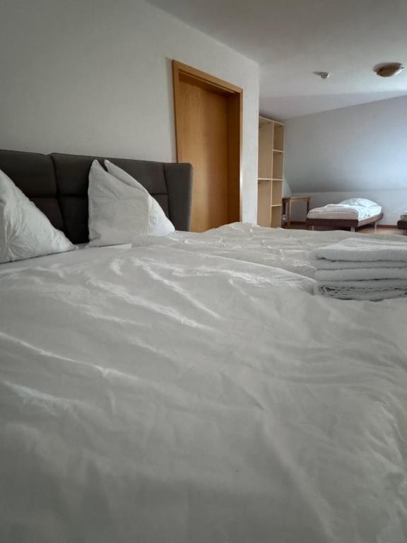 Mainsommer - Habitación Cuádruple Clásica