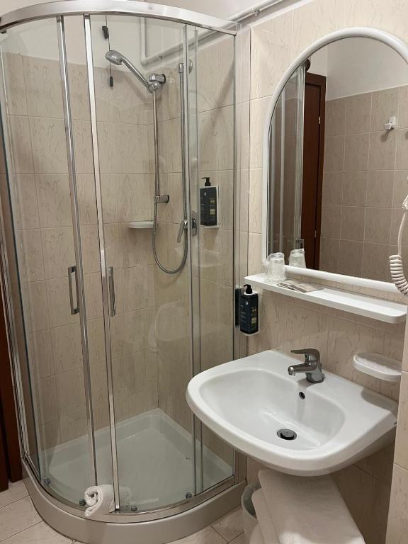 Koupelna v ubytování Hotel Roma Assisi