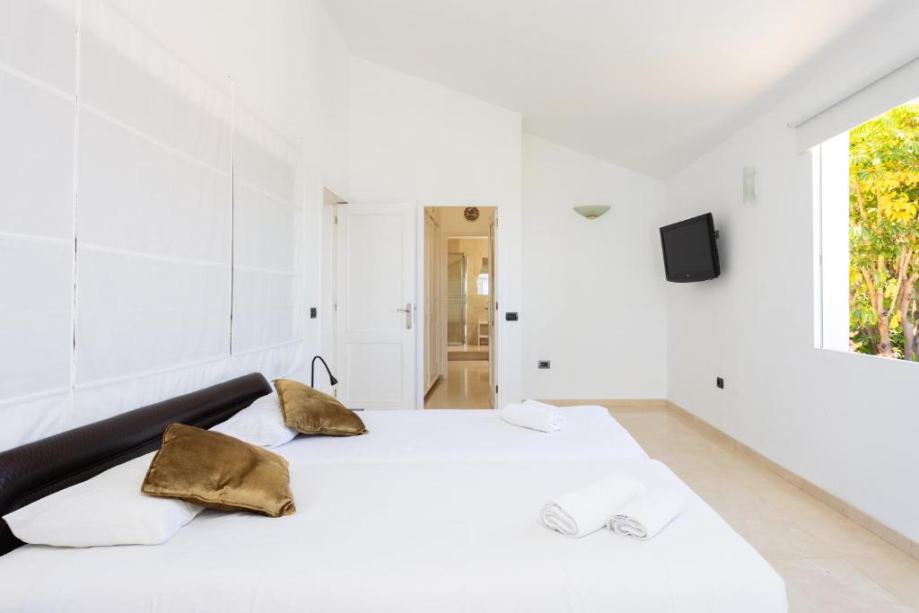Posteľ alebo postele v izbe v ubytovaní Fantastic home with amazing sea views