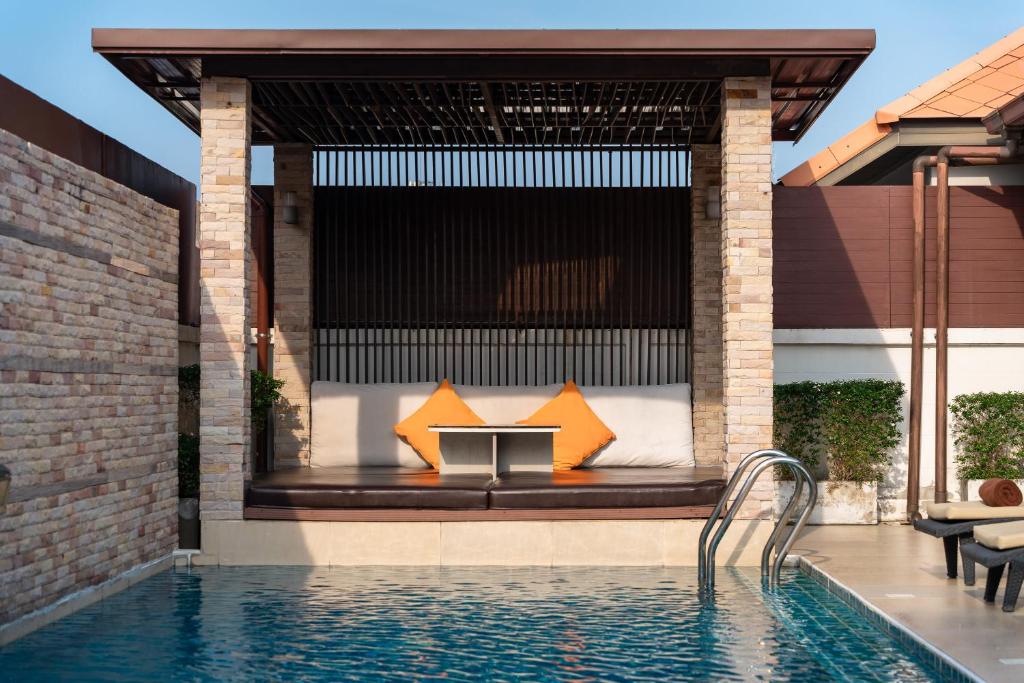 Bazén v ubytování Luxury Pool villa C16 / 4BR 8-10 Persons nebo v jeho okolí