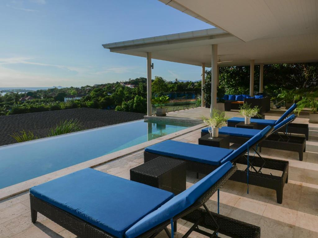 Bazén v ubytování Villa Sunset Plai Laem 4br Private Pool & Seaview nebo v jeho okolí
