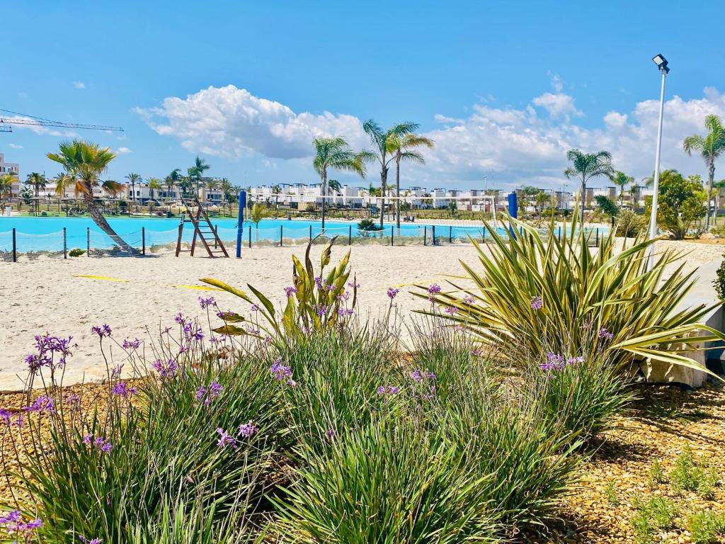 Bazén v ubytování Villa Almendro Santa Rosalia Lake and Life Resort by PREMIUM SPAIN PROPERTIES nebo v jeho okolí