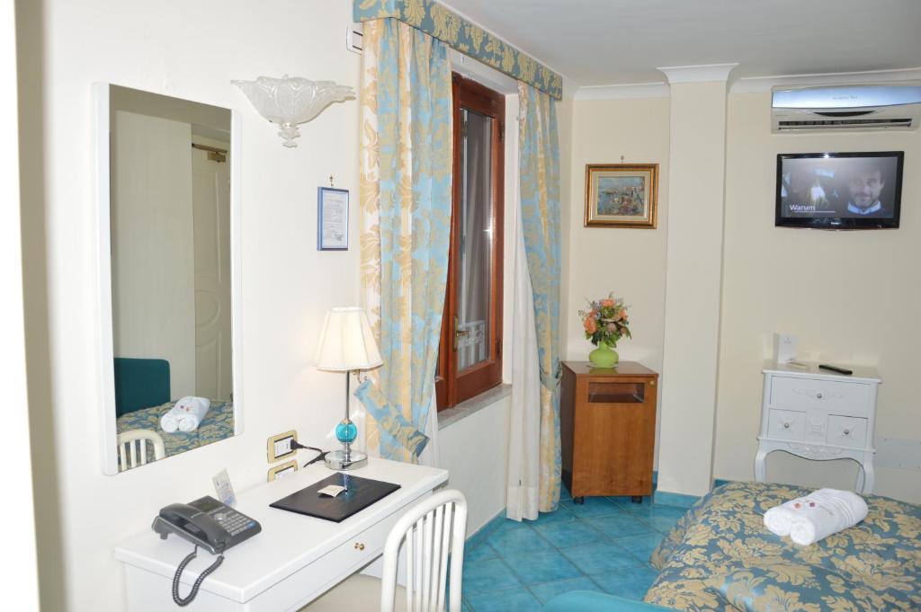 Hotel Santa Lucia - Single Room