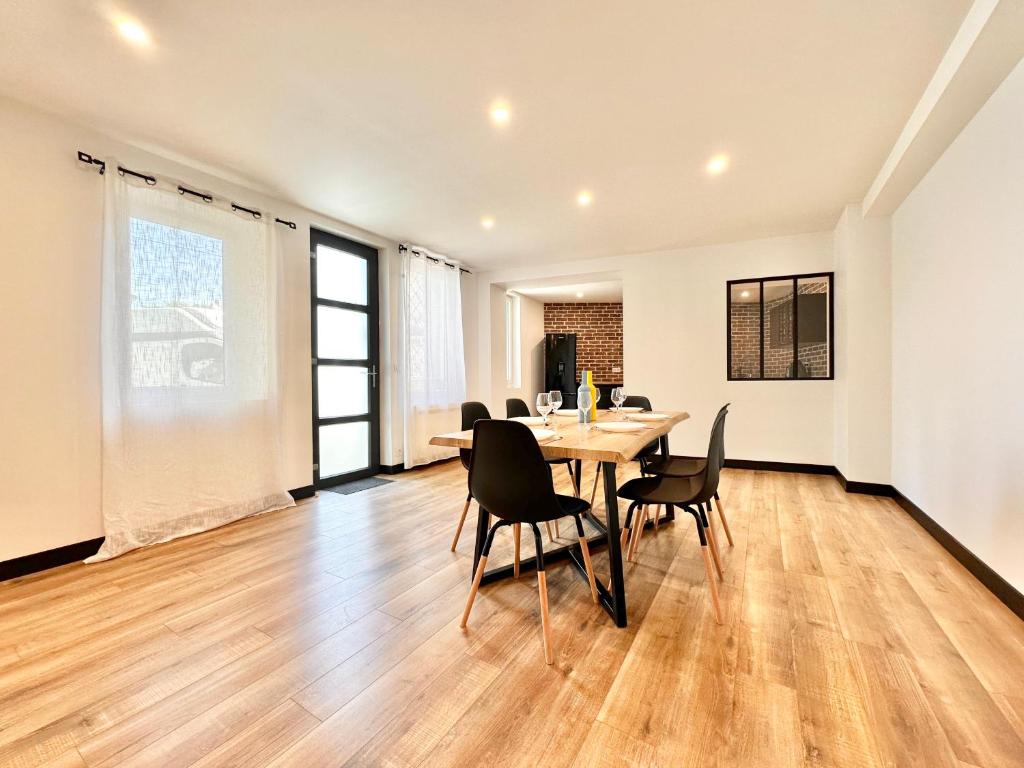 TV/trung tâm giải trí tại L'Orangerie Urbaine central