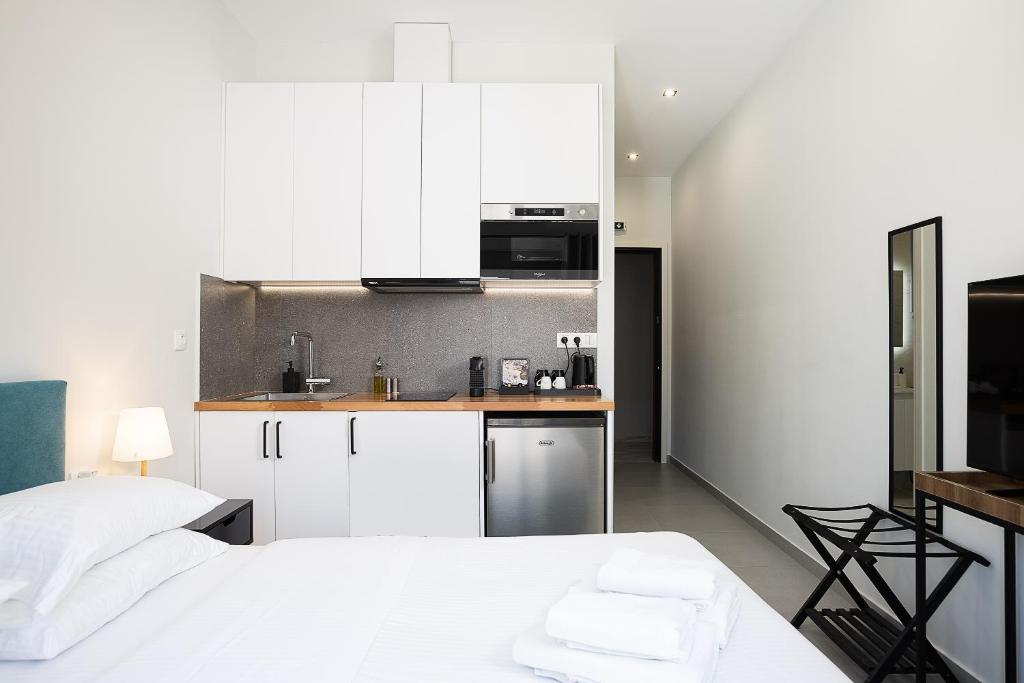 The Omnia Collection Pagrati - Superior Studio Mit Balkon