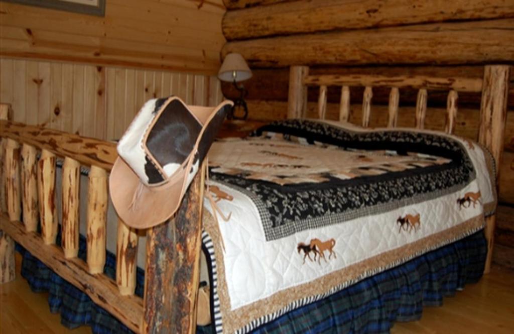 Washington Ranch Peaceful Room in All-Inclusive Lodge on Traditional Ranch in Washington ...
