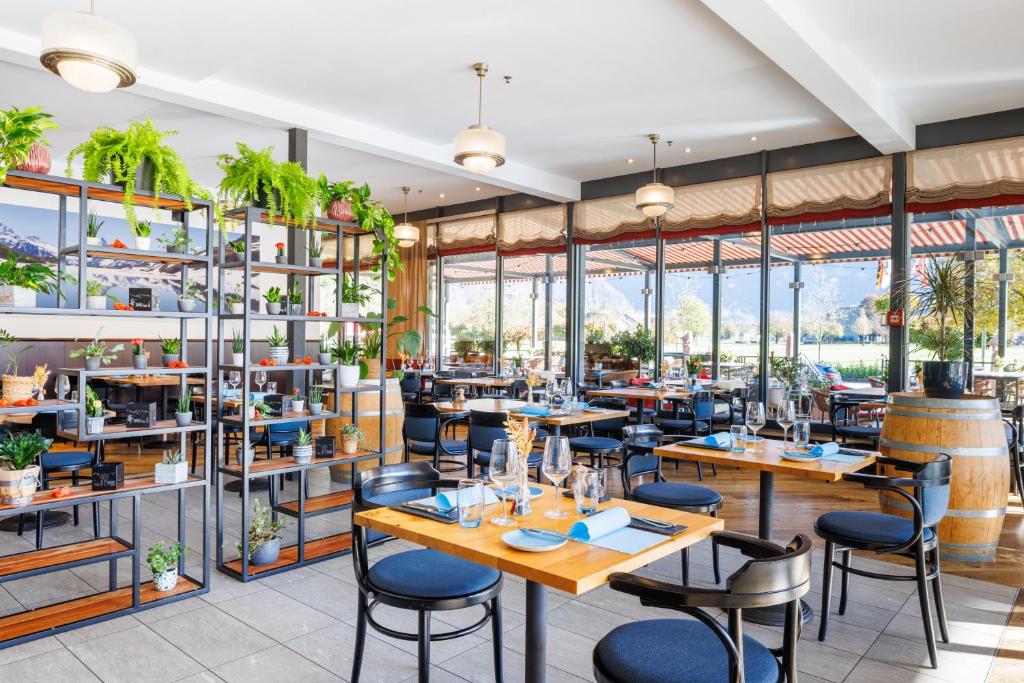 Restaurace v ubytování Hapimag Ferienwohnungen Interlaken