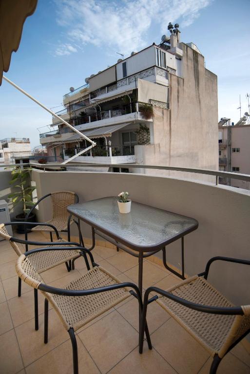 Balkón nebo terasa v ubytování Ella Suite Piraeus Stylish St, Balcony & Sea View