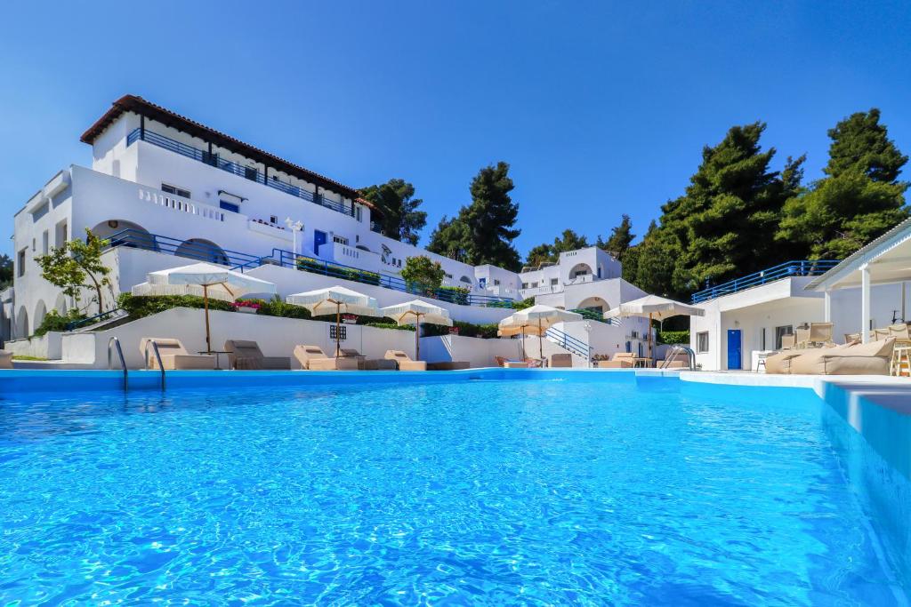 Bazén v ubytování Theo Bungalows Boutique Hotel nebo v jeho okolí