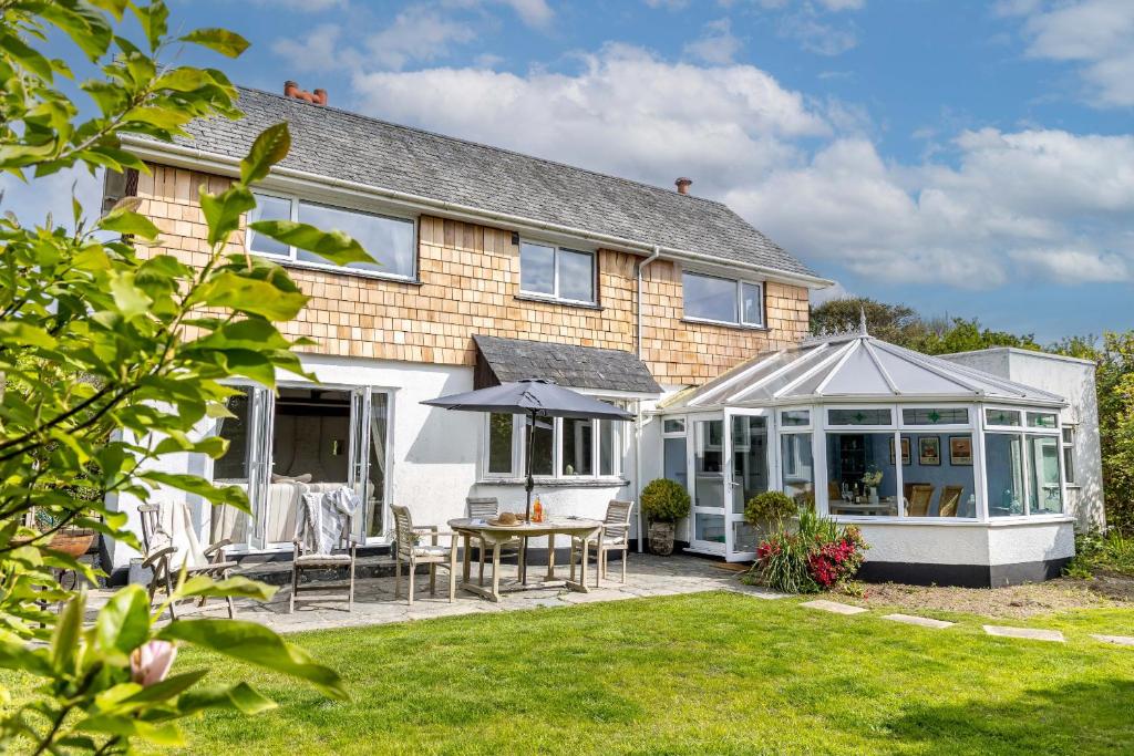 Private Beach Access Family Homes Beach Gardens: Ultimate Escape