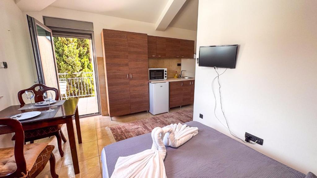 Qumi Apartments - 10