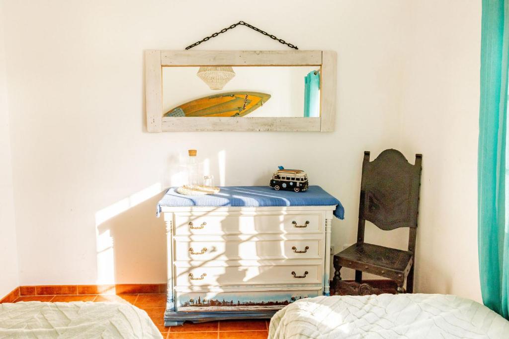 Beach Stoke Beach House Portugal by Stoke Travel - Standard Twin Room With Shared Bathroom