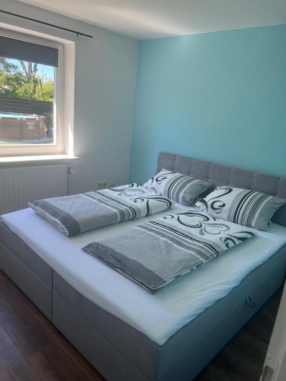 Postel nebo postele na pokoji v ubytování Ninas Ferienwohnung