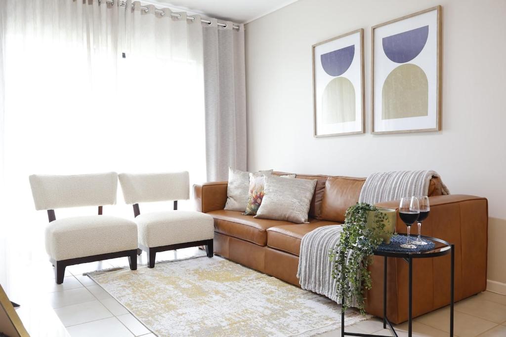 Χώρος καθιστικού στο Charming 2 Bedroom apartment