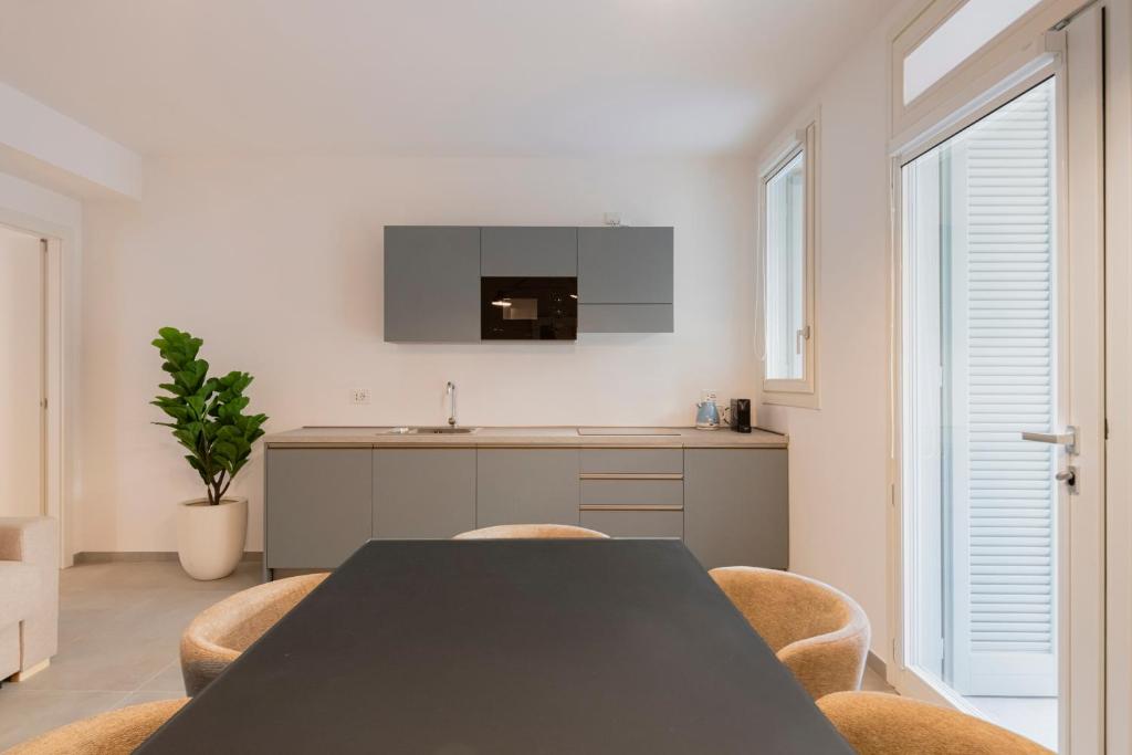 RELSTAY - De Angeli - 7