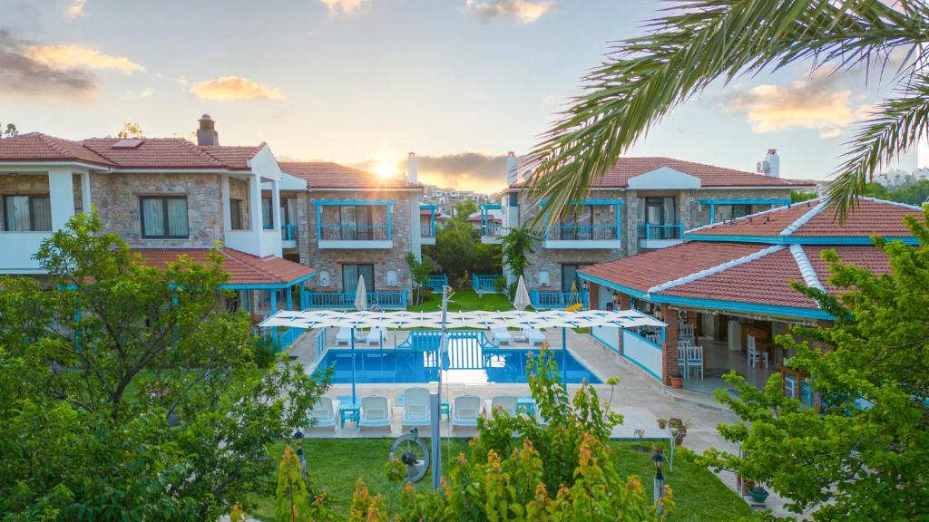 The swimming pool at or close to Ekinoks Boutique Hotel