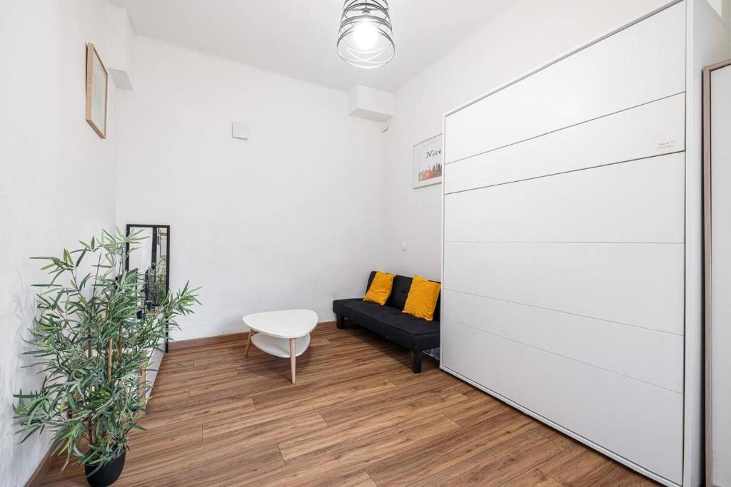 Photo de la galerie de l'établissement Cozy Studio 2 Pers WiFi, à Nice