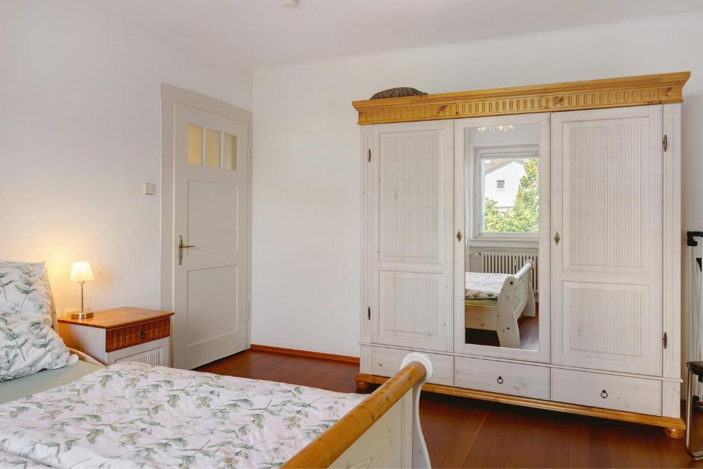 Ein Bett oder Betten in einem Zimmer der Unterkunft Ferienwohnung Kleeblatt