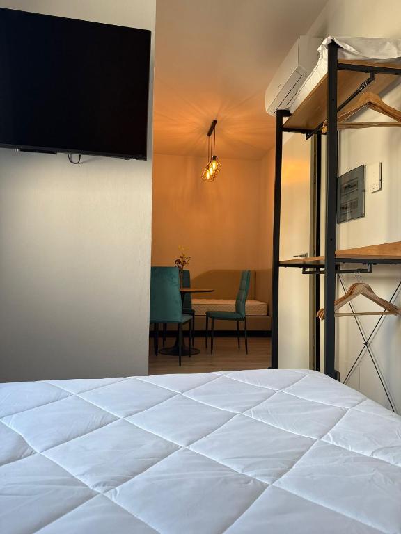 ApartHotel Del Corso - Basic Triple Room