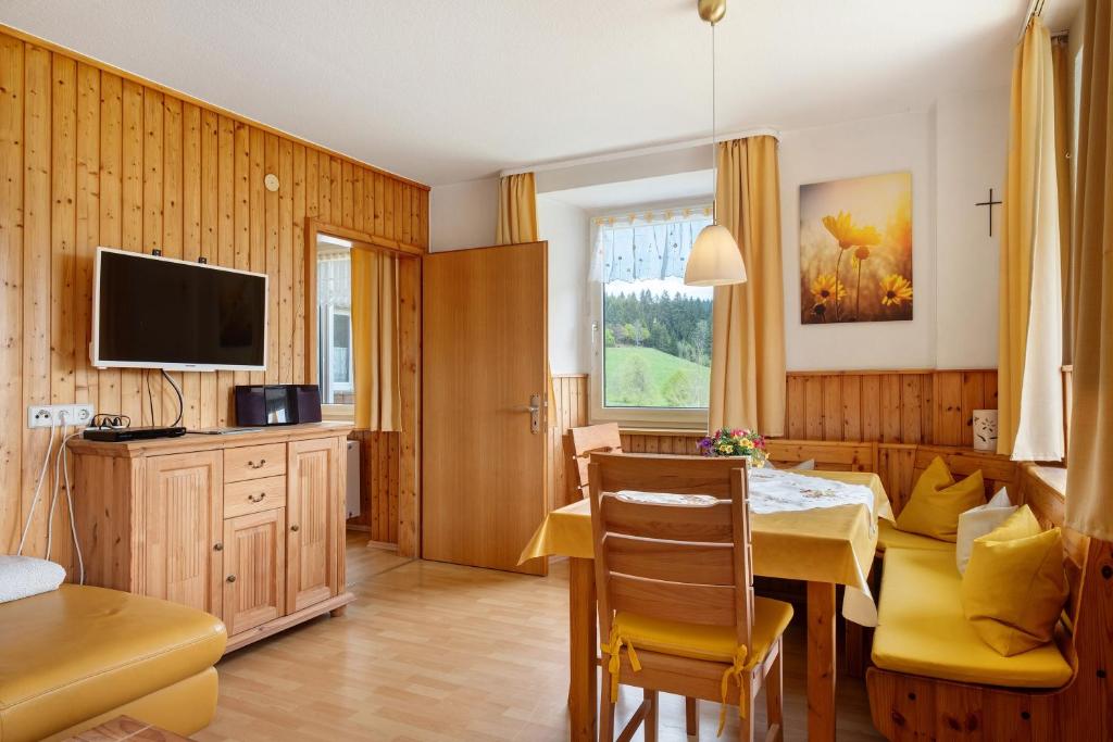 Kuchyň nebo kuchyňský kout v ubytování Rutscherhof Breitnau