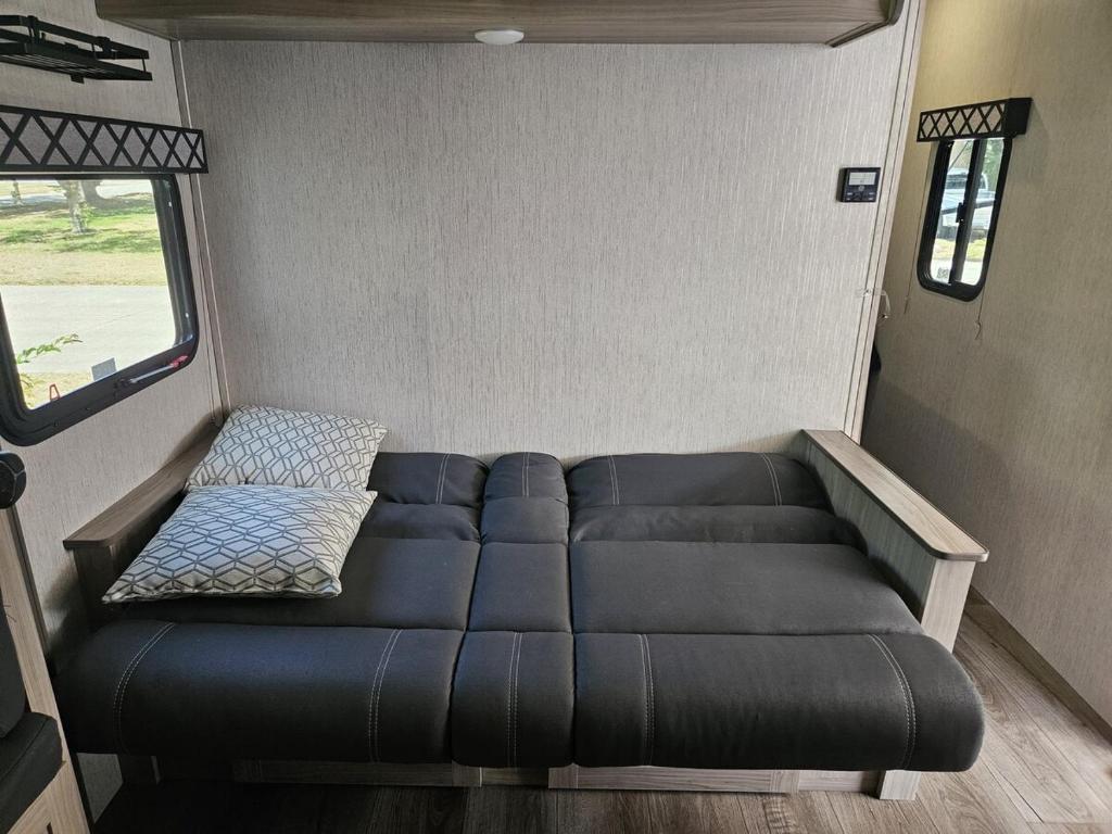 Posezení v ubytování Freedom Express RV