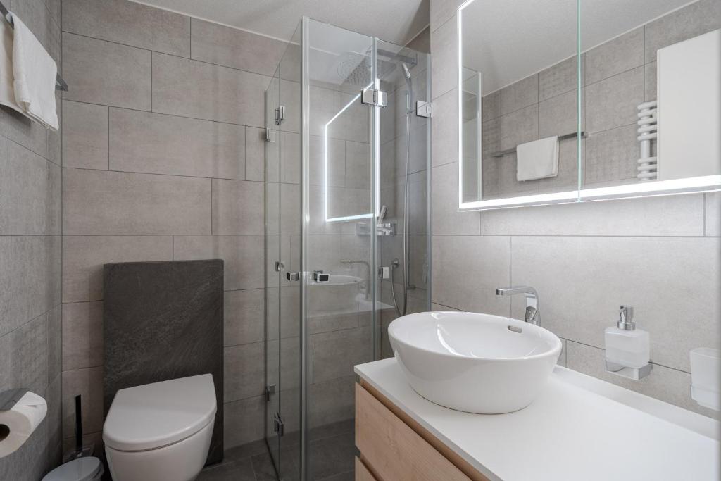 Koupelna v ubytování Chalet Höfi Studio by Arosa Vacations