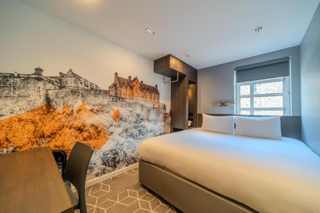 KM Hotel, Edinburgh