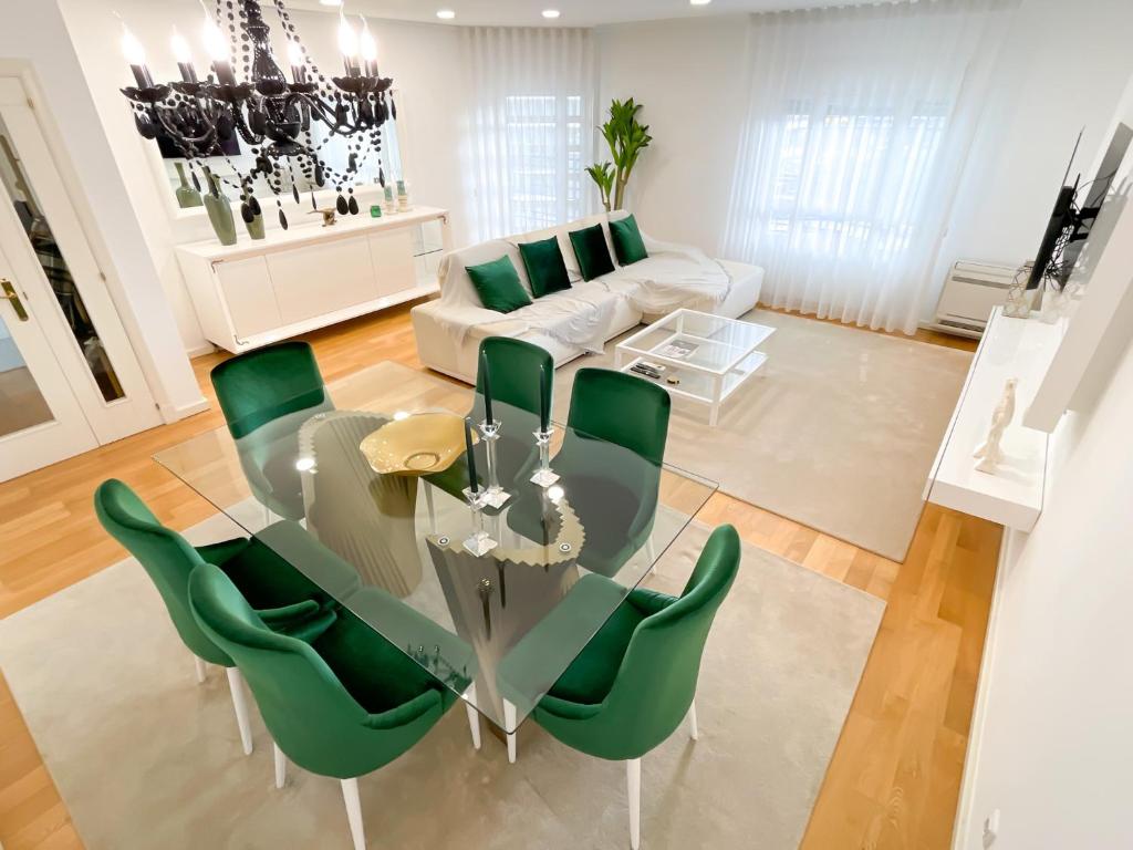 Prestige Lisbon Entire 3 Bedroom Luxury Apartment