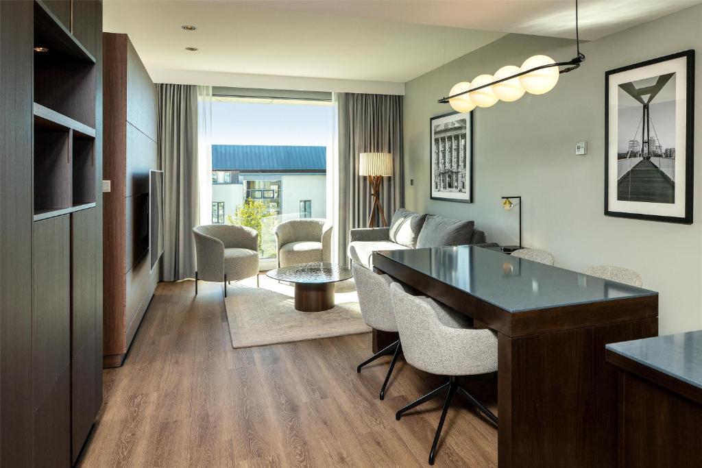 Radisson Blu Media Harbour Hotel, Düsseldorf - Resim 29