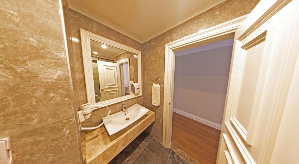 Koupelna v ubytování Mara Palas Hotel