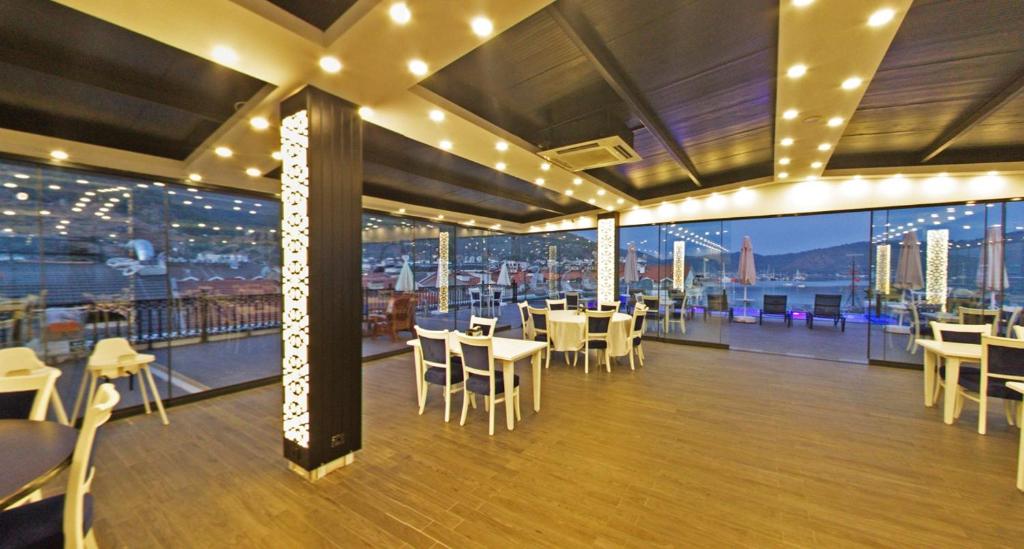 Restaurace v ubytování Mara Palas Hotel
