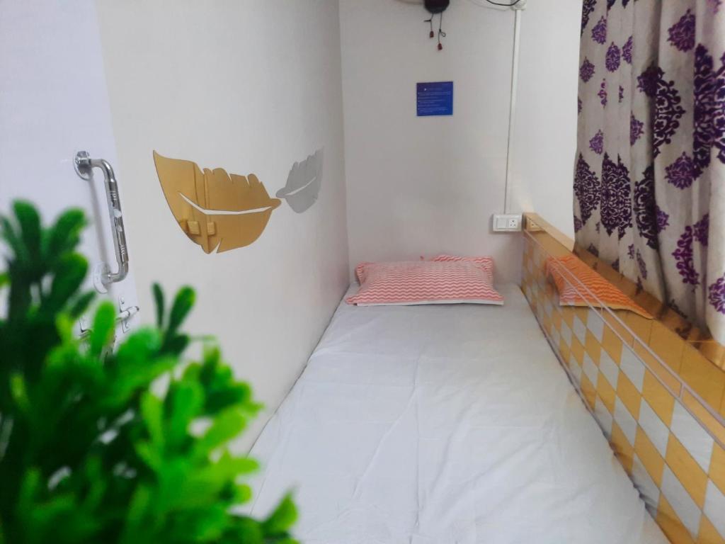 Postel nebo postele na pokoji v ubytování Little While global-Micro hotel- Backpacker friendly- near metro