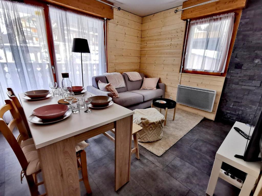 Appartement rénové pour 4 pers, proche centre, parking