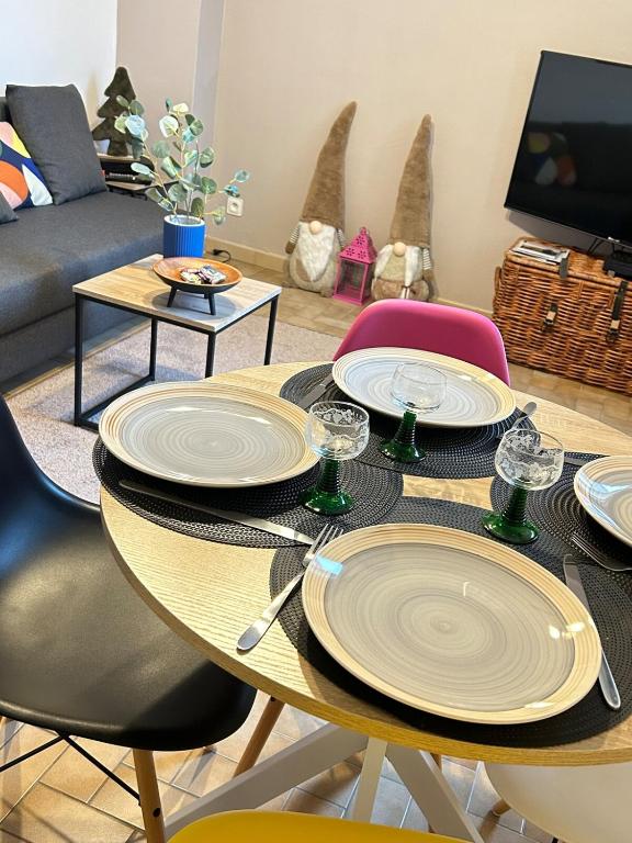 Chez Diane , appartement complet , parking gratuit devant l'immeuble – photo 4