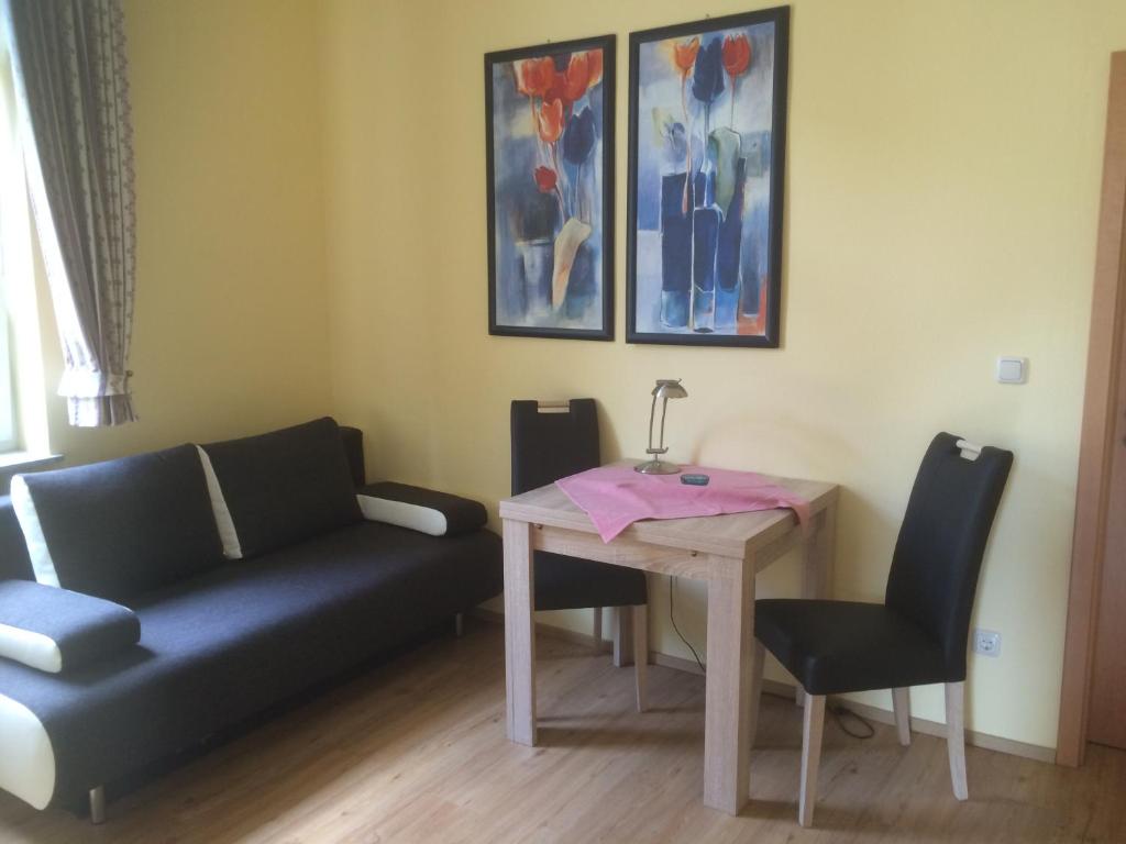 Hotel Zwei Mohren - Twin Room - Annex