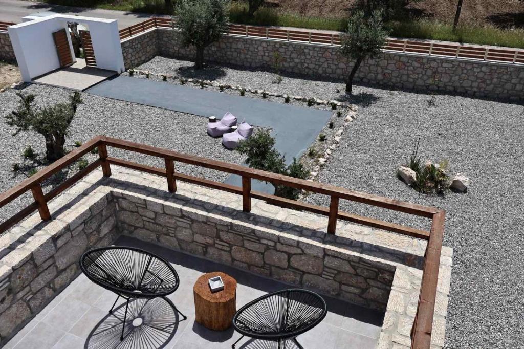 Balkón nebo terasa v ubytování Anasa Rustic Villa