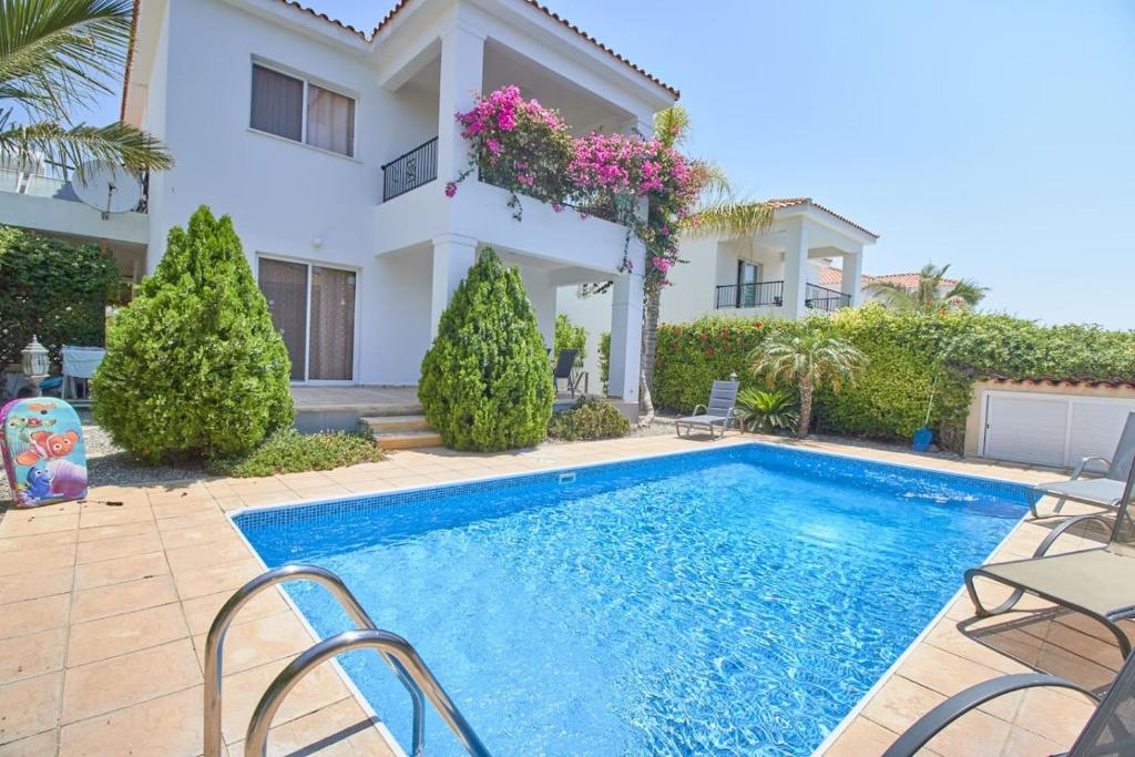 Villa Tania